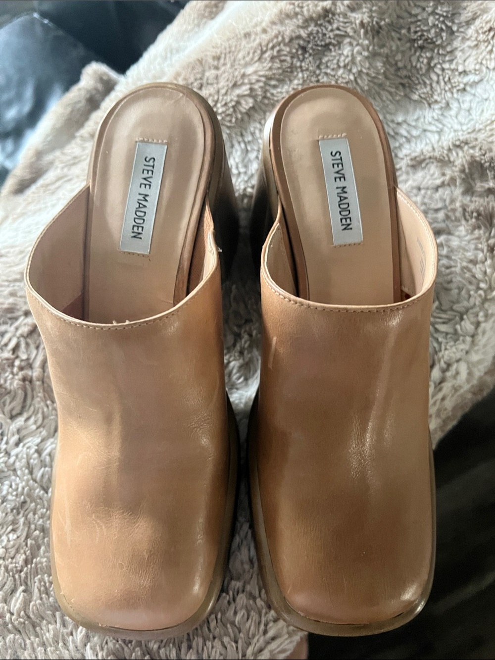 Steve Madden Tan Leather Square-Toe Mule Slides